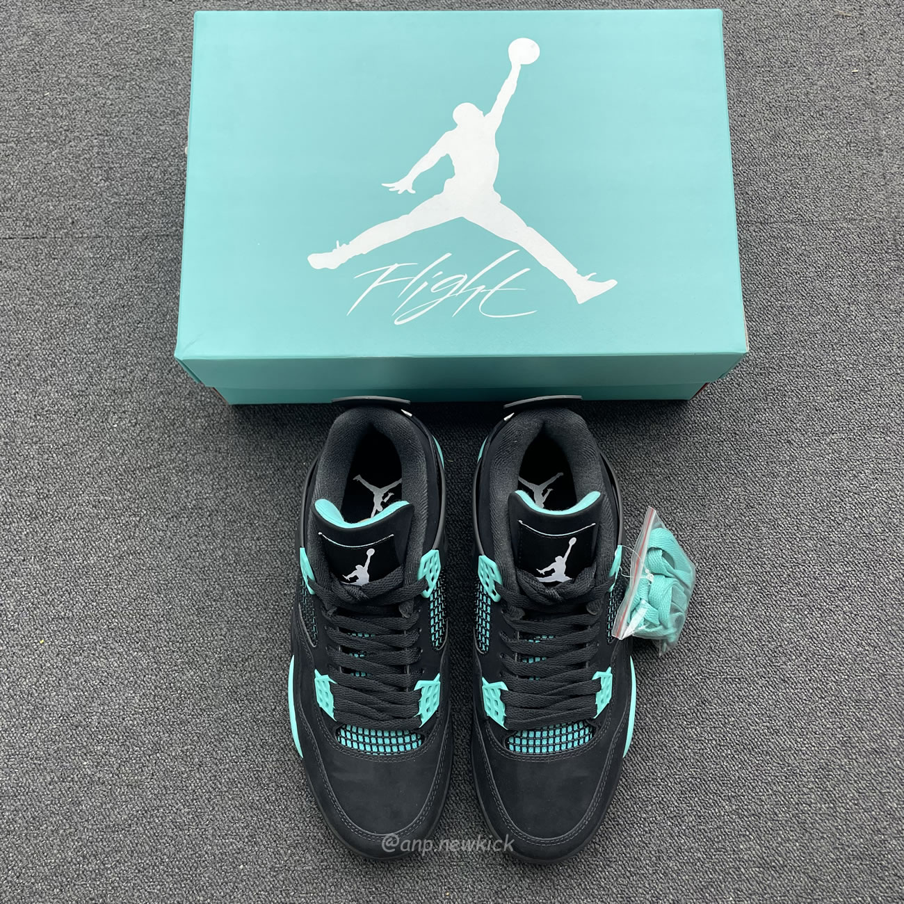 Air Jordan 4 Retro Tiffany Black Green (4) - newkick.app